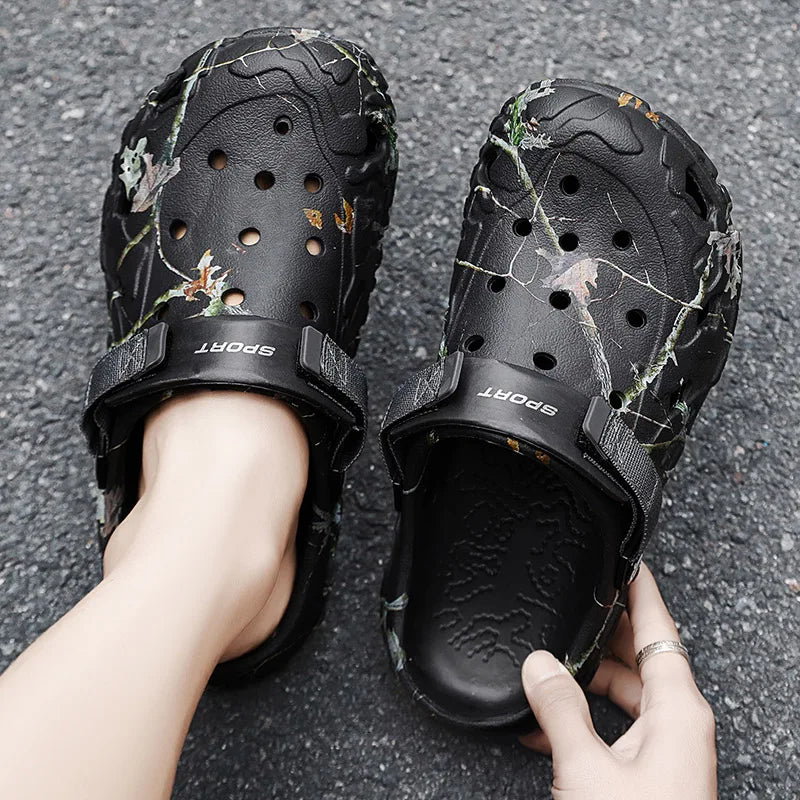 Men's Slip-On Camouflage Clogs - Ventilation Holes - Heel Strap