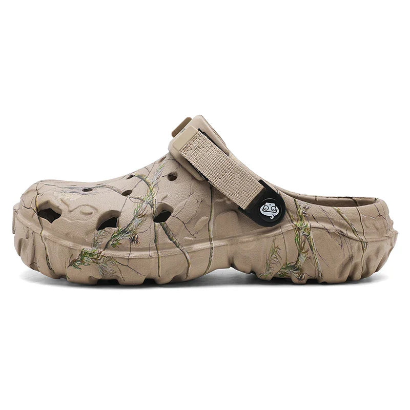 Men's Slip-On Camouflage Clogs - Ventilation Holes - Heel Strap