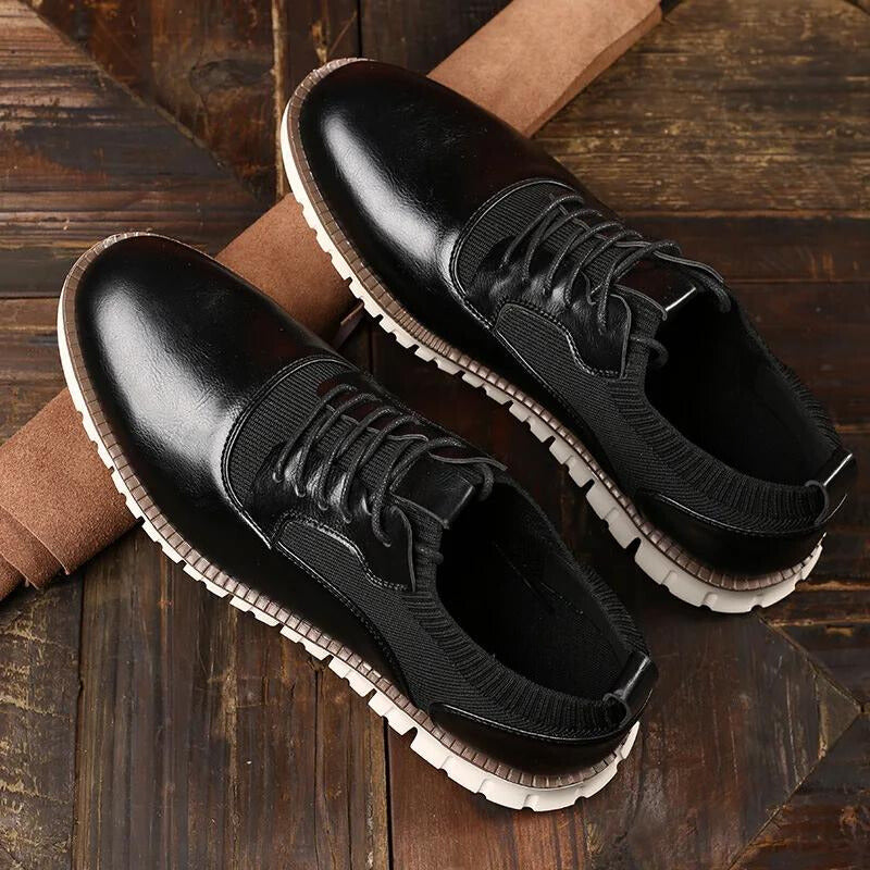 Men’s Lace-Up Casual Sneakers with Contrast Panels and Textured Sole