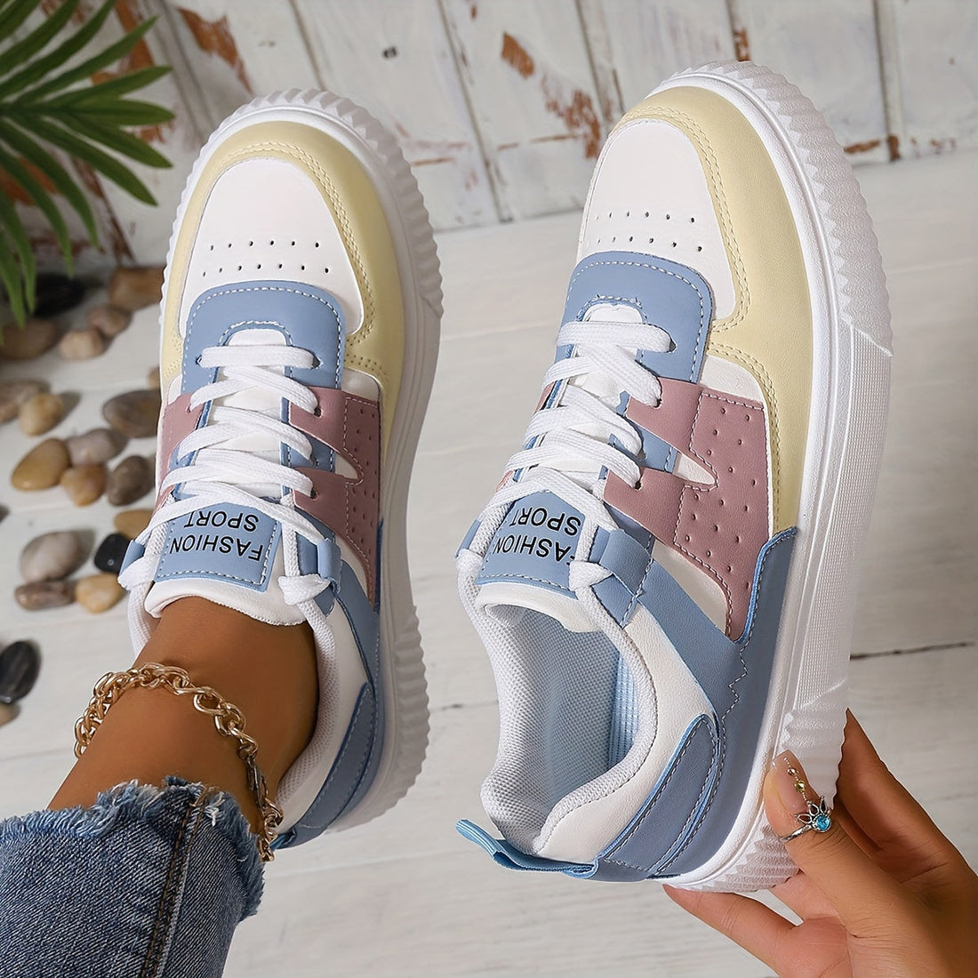 Women’s Lace-Up Platform Sneakers with Rounded Toe and Color Block Design