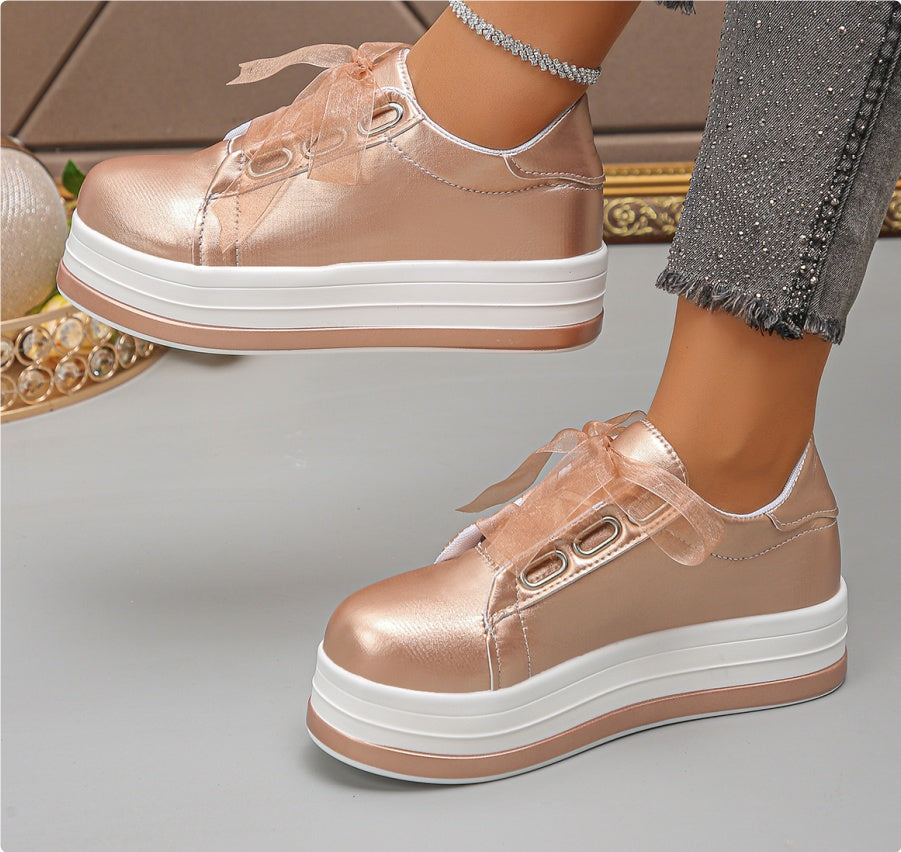 Women's Low Top Platform Sneakers - Lace-Up - Metallic Upper