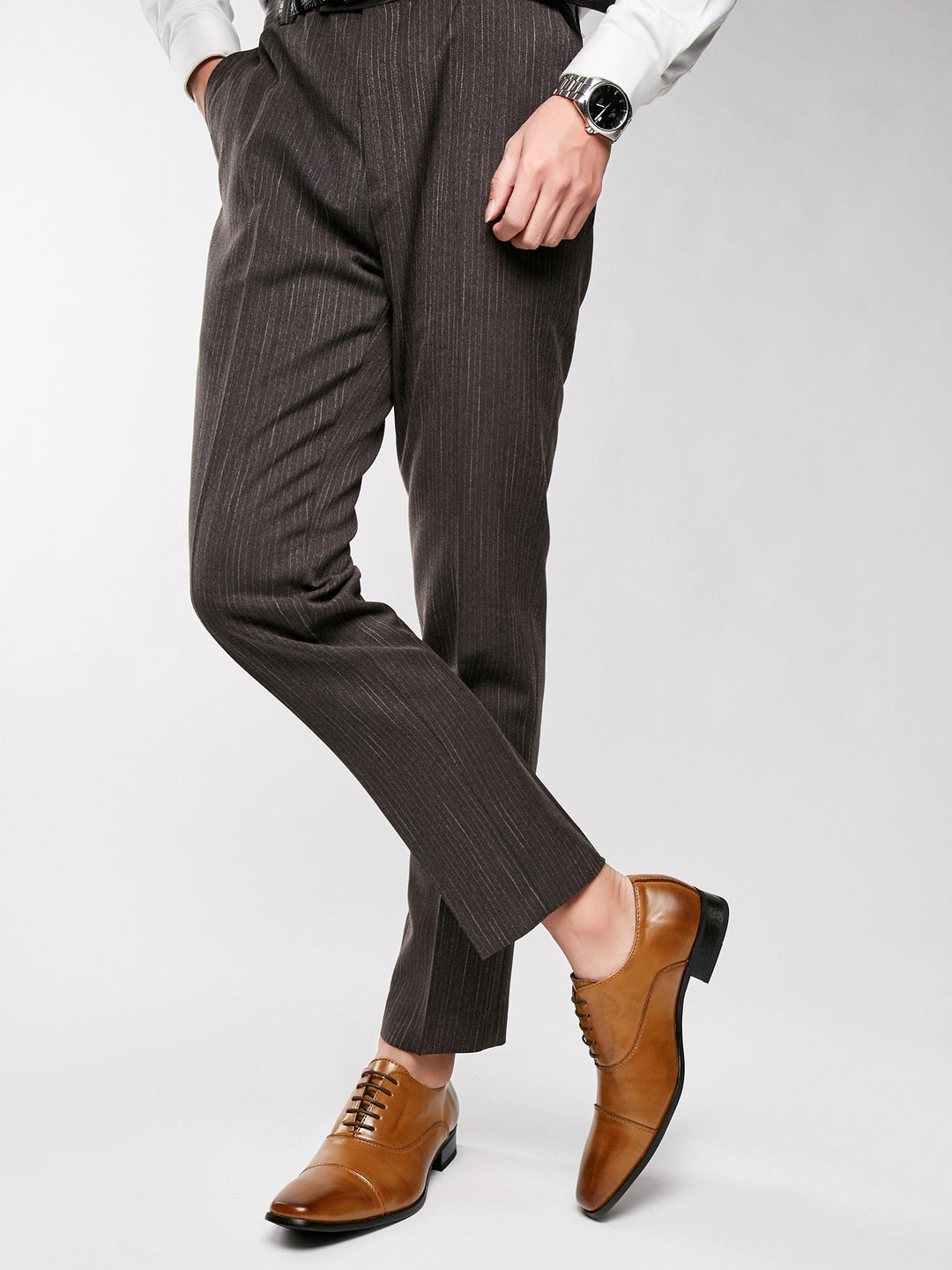 Men’s Classic Lace-Up Dress Shoes with Polished Silhouette