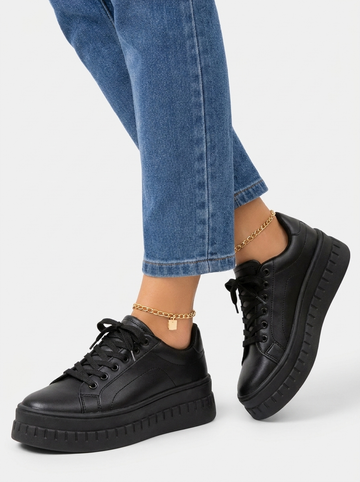 Women's Platform Sneakers - Lace-Up Chunky Sole Low-Top Rounded Toe