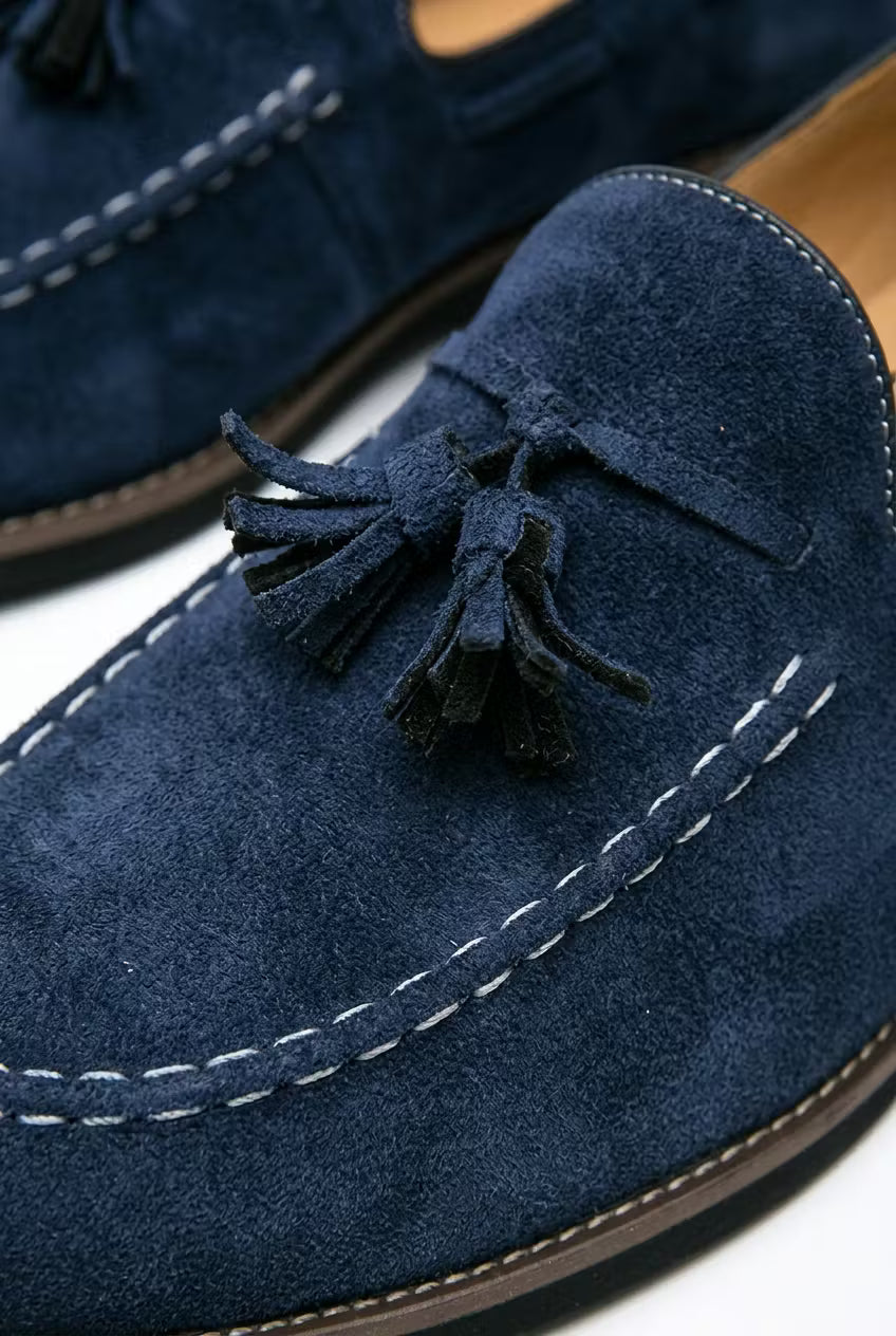 Men's Loafers - Slip-On - Tassel Detail - Suede - Moc Toe Stitching