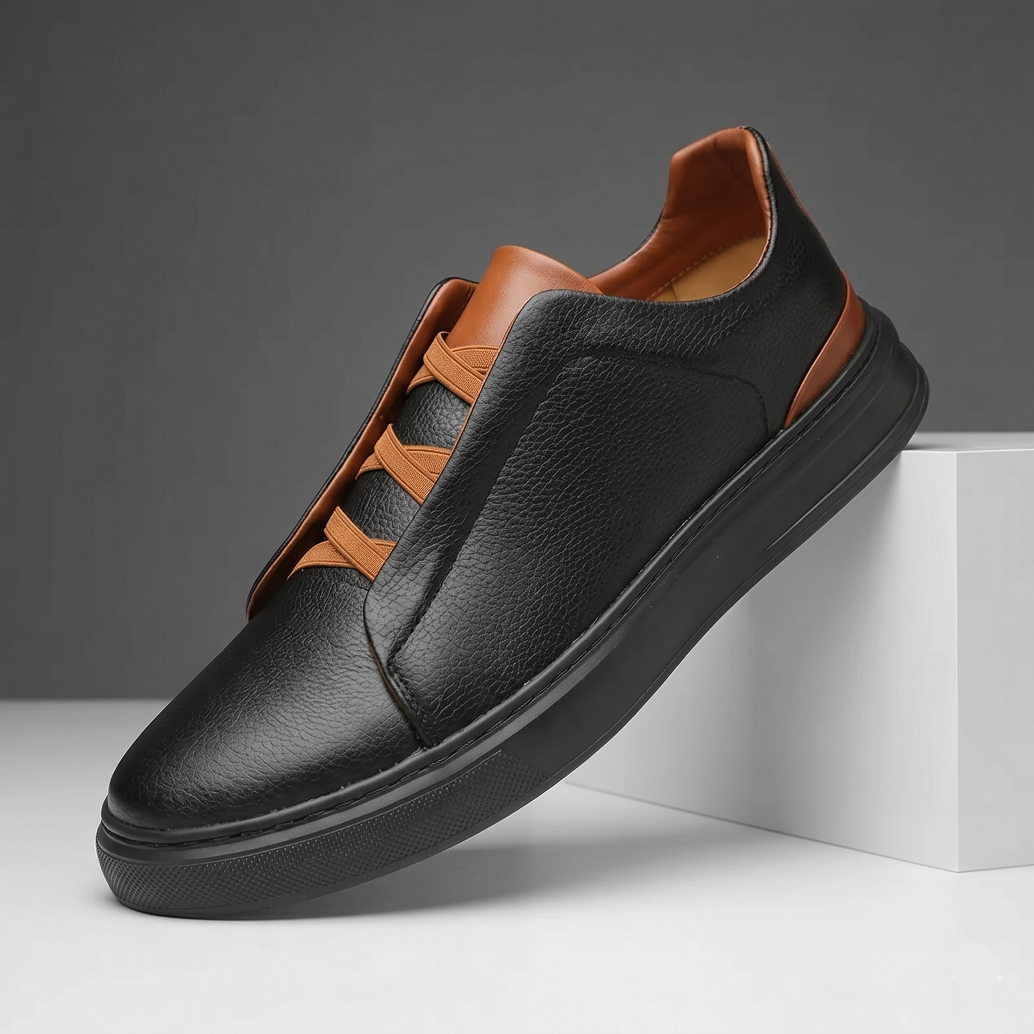 Men's Slip-On Sneakers - Low-Top - Elastic Strap Detail