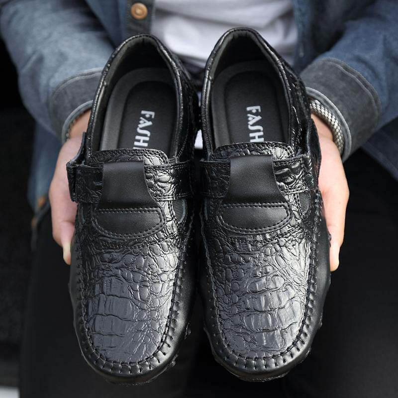Men’s Textured Slip-On Casual Shoes with Stitch Detail