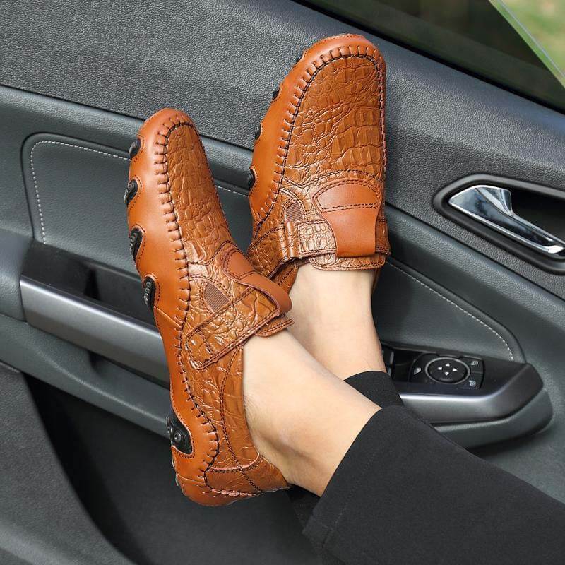 Men’s Textured Slip-On Casual Shoes with Stitch Detail