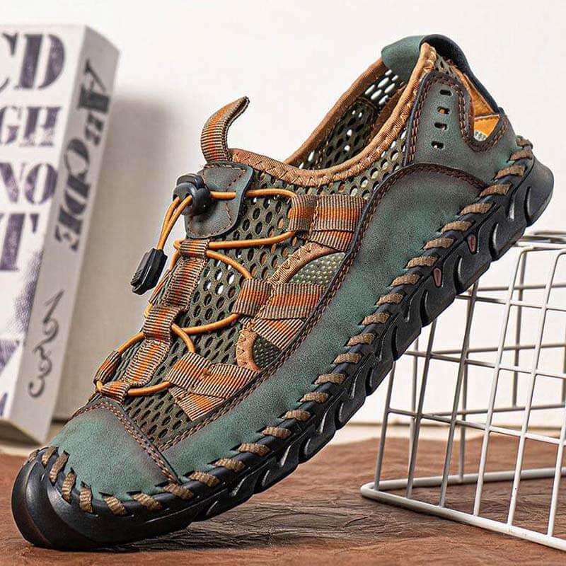 Men’s Closed Toe Mesh Outdoor Sandals with Elastic Lace System