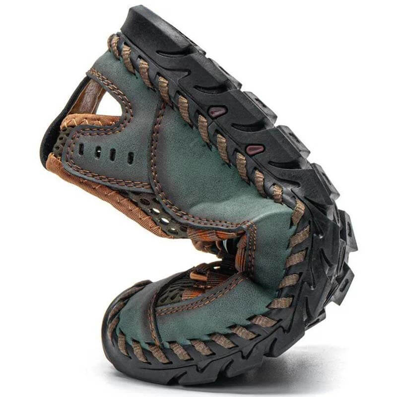 Men’s Closed Toe Mesh Outdoor Sandals with Elastic Lace System