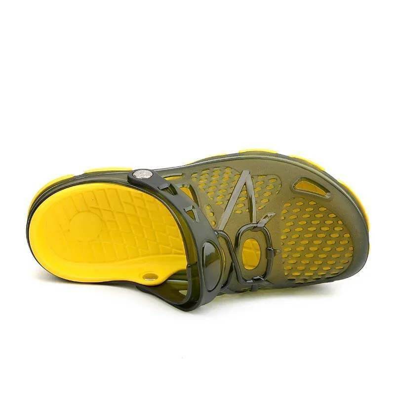 Men’s Ventilated Clog Sandals with Adjustable Heel Strap