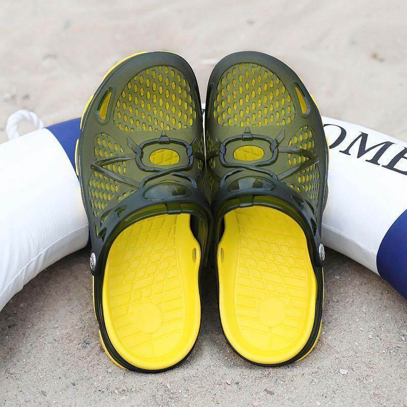 Men’s Ventilated Clog Sandals with Adjustable Heel Strap