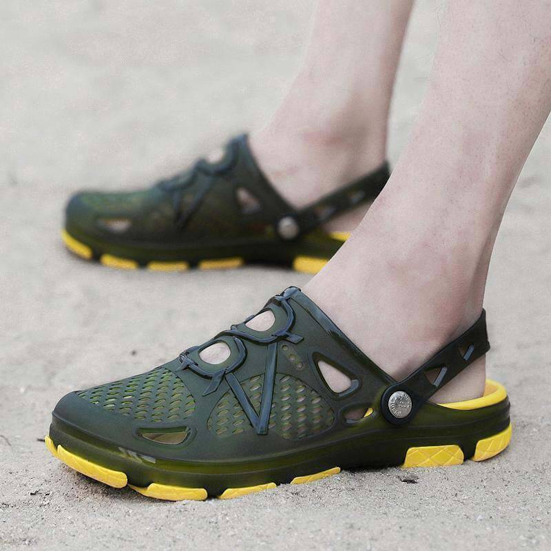 Men’s Ventilated Clog Sandals with Adjustable Heel Strap