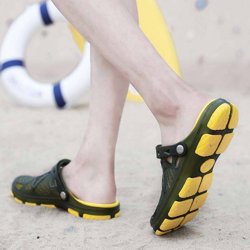 Men’s Ventilated Clog Sandals with Adjustable Heel Strap