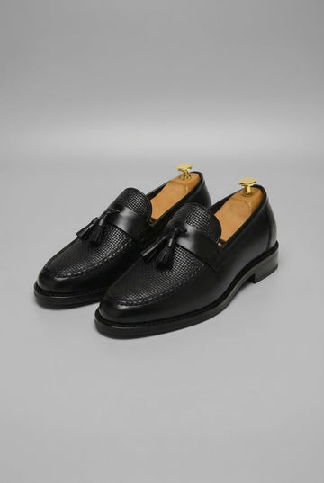 Men's Loafers Slip-On Moc-Toe Textured Vamp Tassel Detail