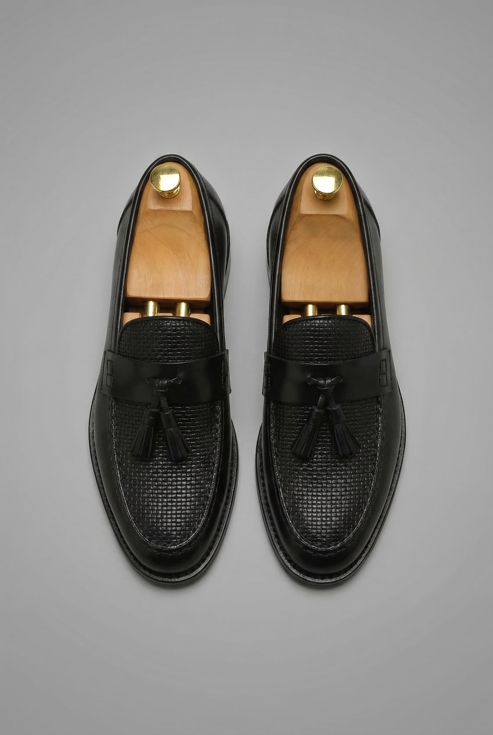 Men's Loafers Slip-On Moc-Toe Textured Vamp Tassel Detail
