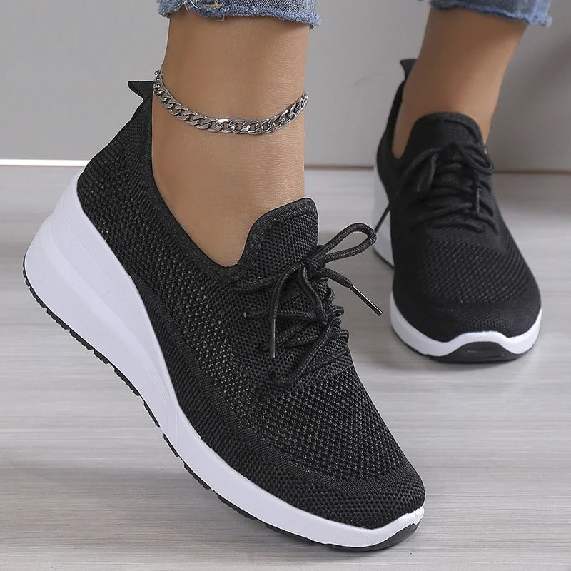 Women’s Lace-Up Sneakers with Perforated Upper and Platform Sole