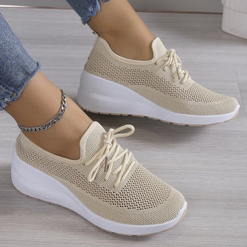 Women’s Lace-Up Sneakers with Perforated Upper and Platform Sole