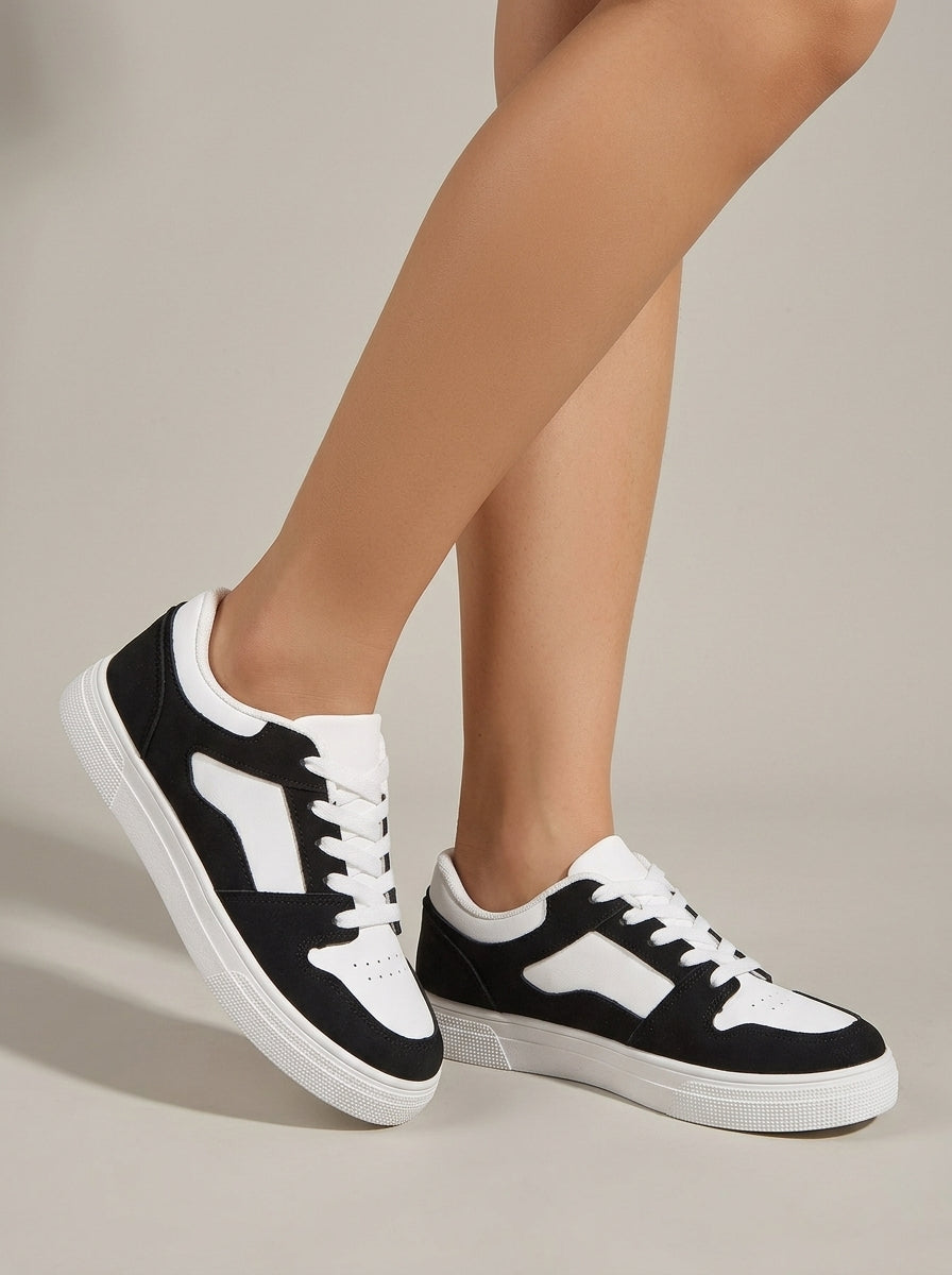Women's Sneakers Low-Top Lace-Up Round Toe Colorblock Design