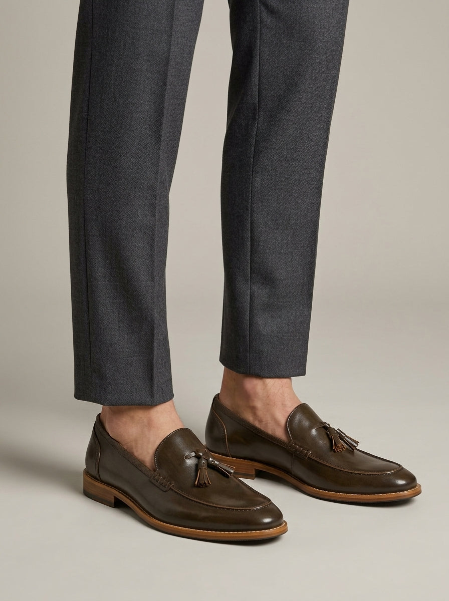 Men's Leather Tassel Loafers with Pointed Toe and Slip-On Fit