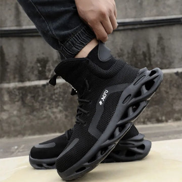 Men’s High-Top Safety Shoes with Lace-Up Closure and Sculpted Sole