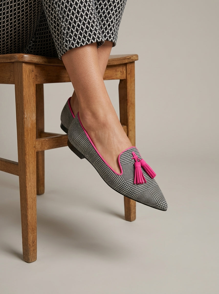 Women's Flats Pointed Toe Houndstooth Pattern Tassel Loafers