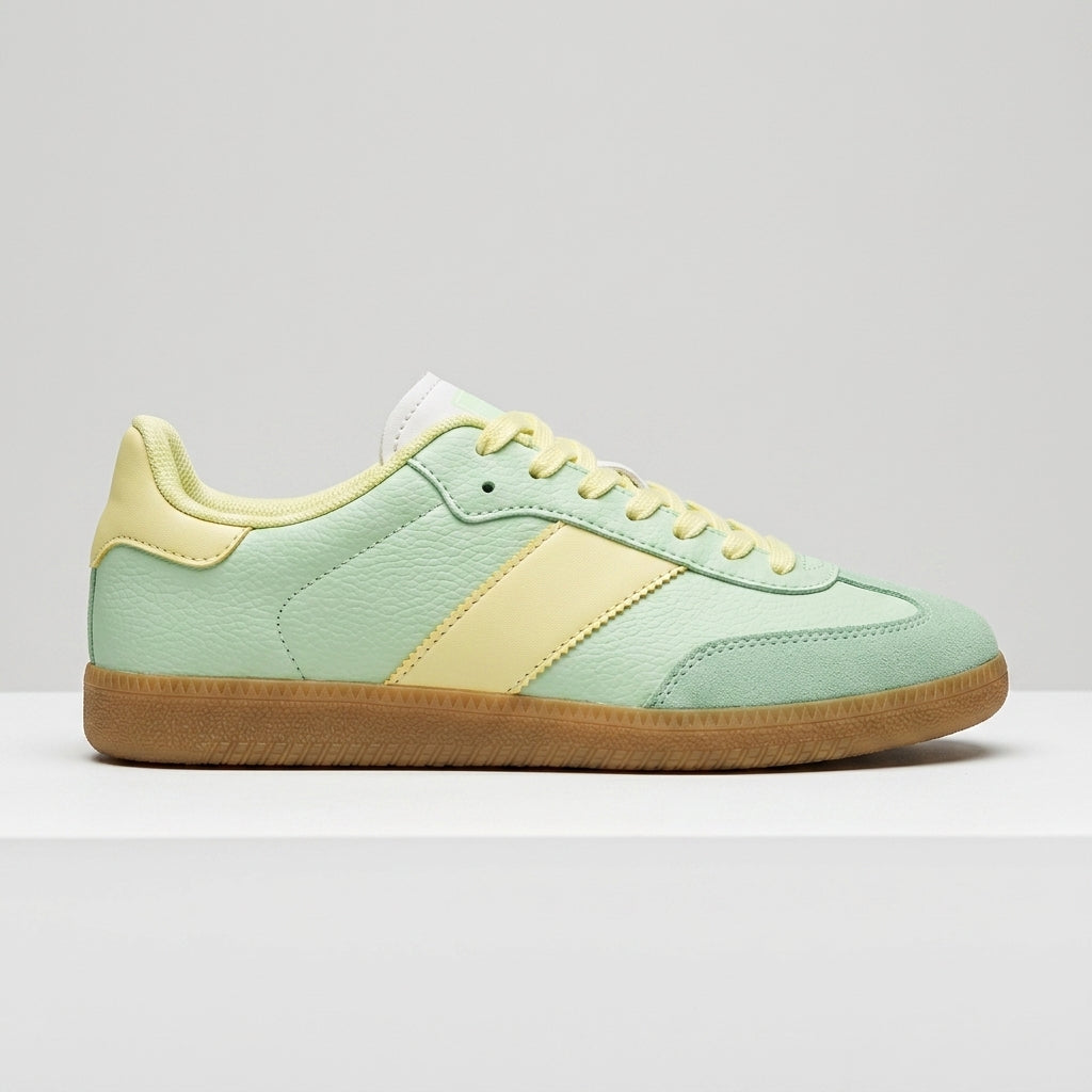Women’s Lace-Up Low-Top Sneakers with Contrast Side Panel and Gum Sole