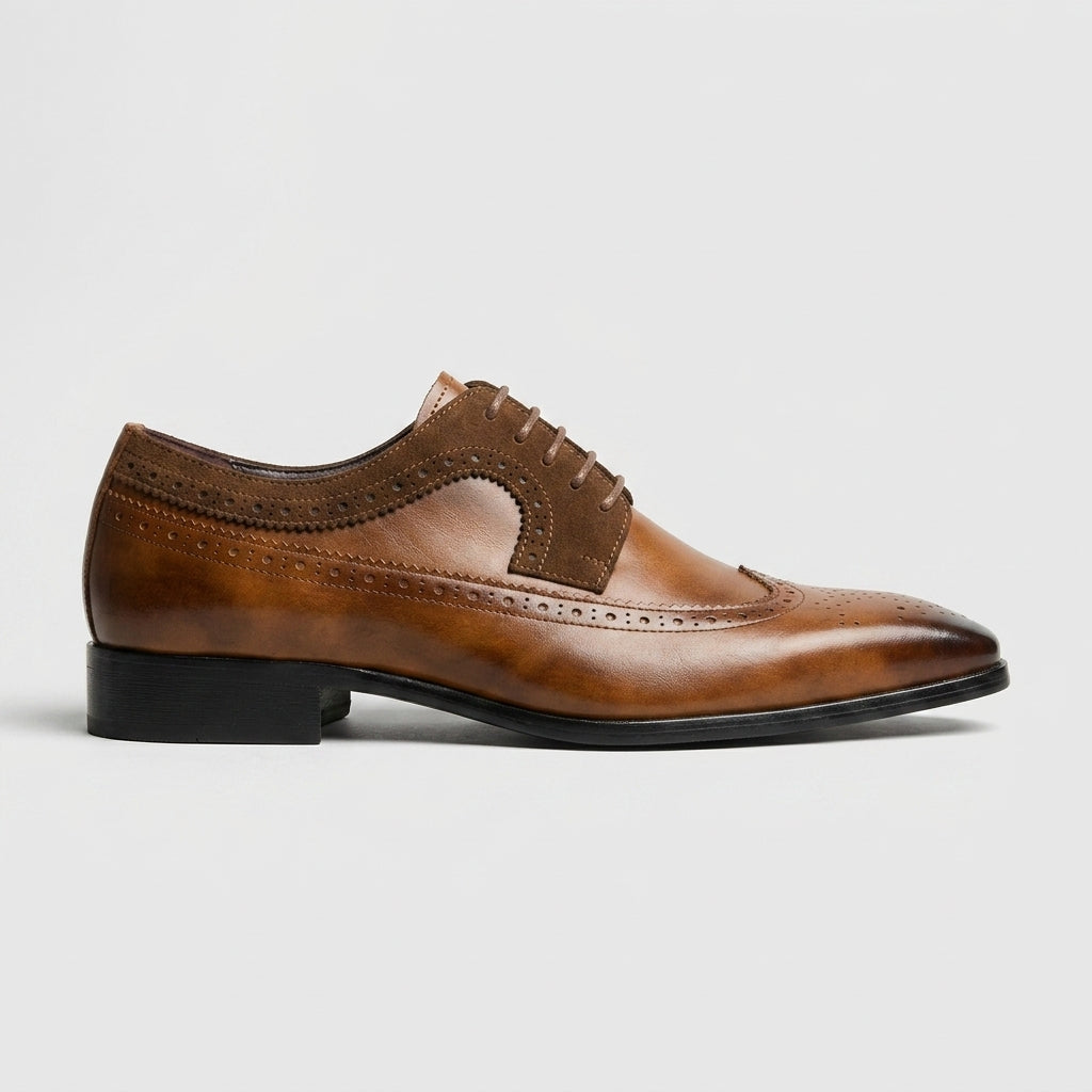 Men’s Wingtip Brogue Oxford Shoes with Lace-Up Closure - Rounded Toe