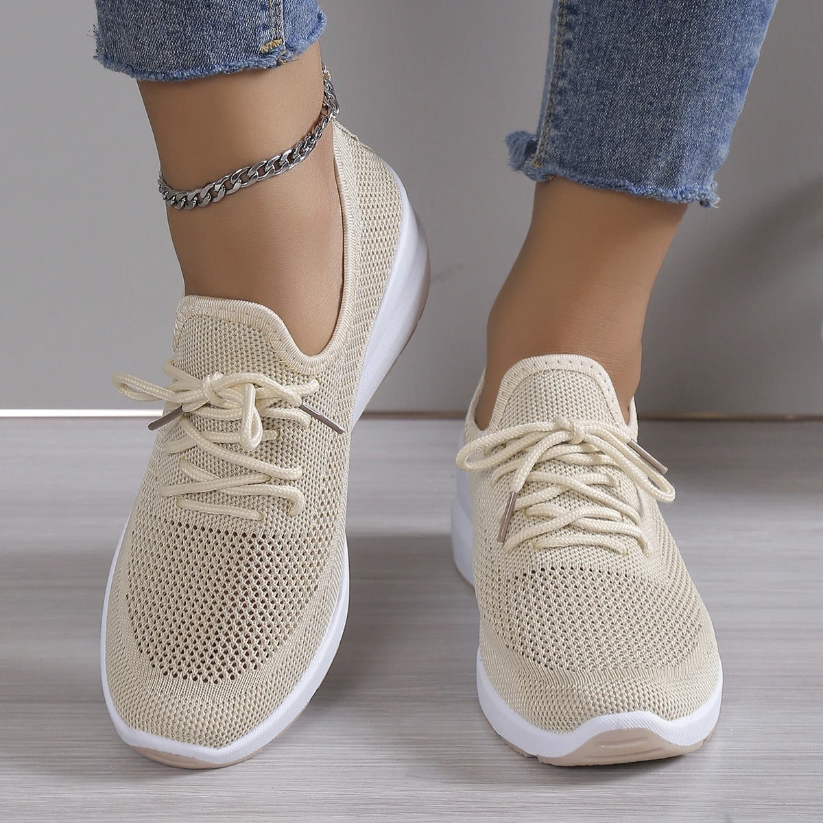 Women’s Lace-Up Sneakers with Perforated Upper and Platform Sole