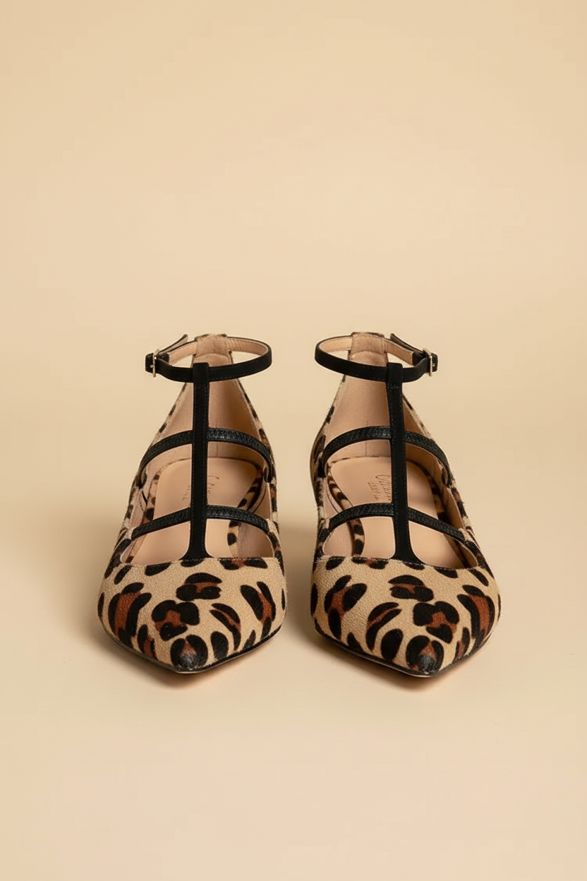 Women's Pointed Toe Kitten Heels - Multi-Strap Closed Toe Heels