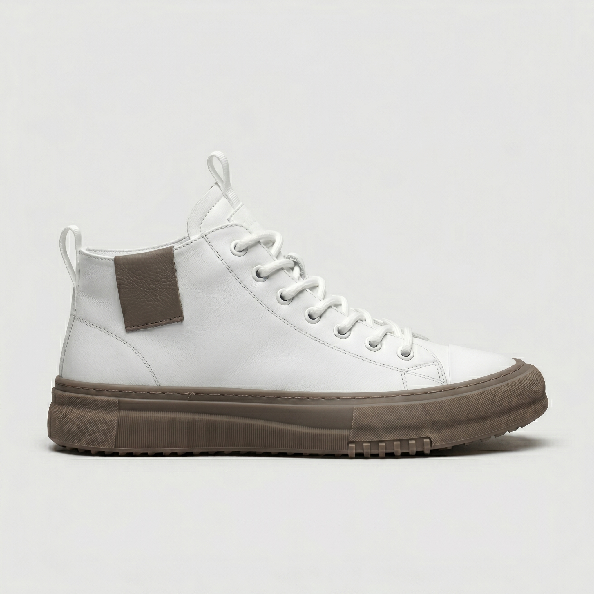 Men's Leather Mid-Top Lace-Up High Tops with Contrasting Tab
