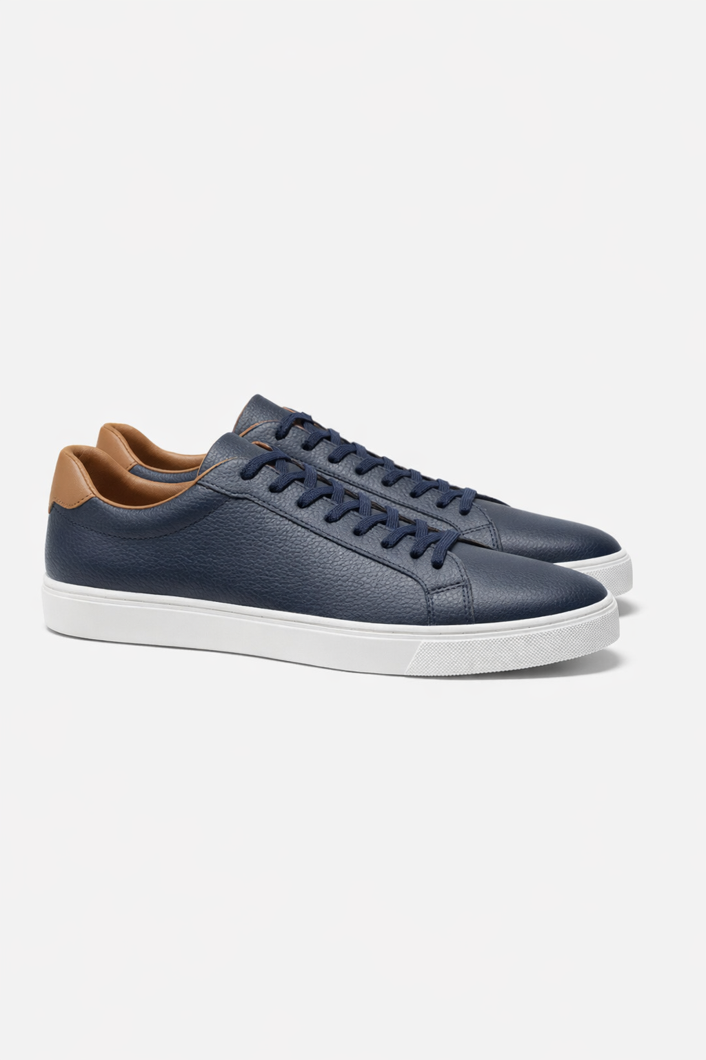 Men's Sneakers - Low-Top - Lace-Up - Textured Leather - Flat